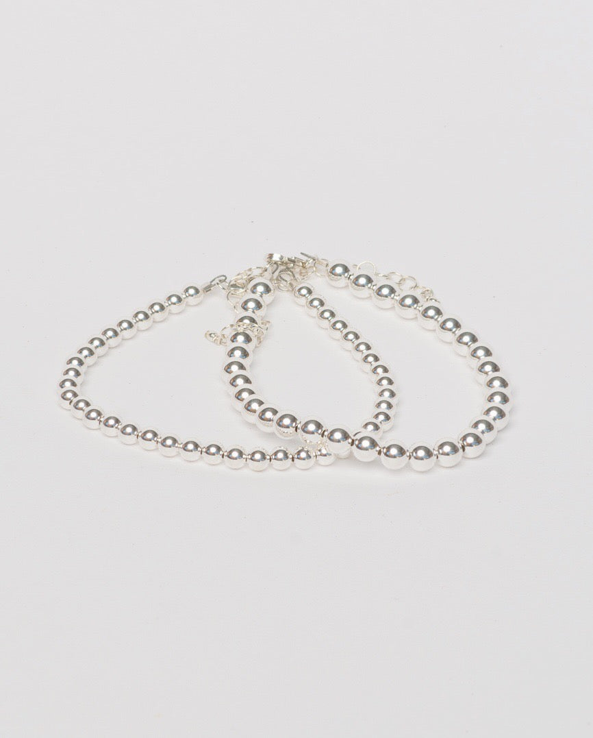 Dot Bracelet, Sterling Silver 4 mm